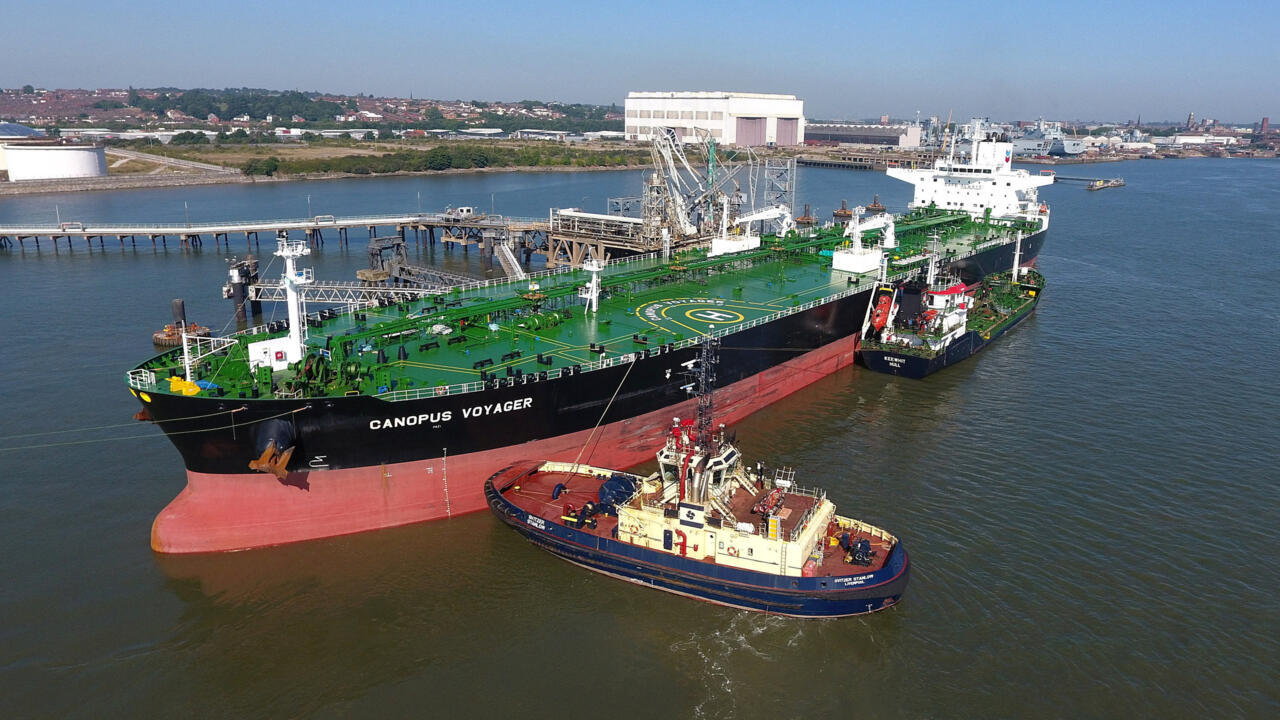 China denuncia “grave violación” tras captura de petrolero; EEUU persigue otro navío en el Caribe