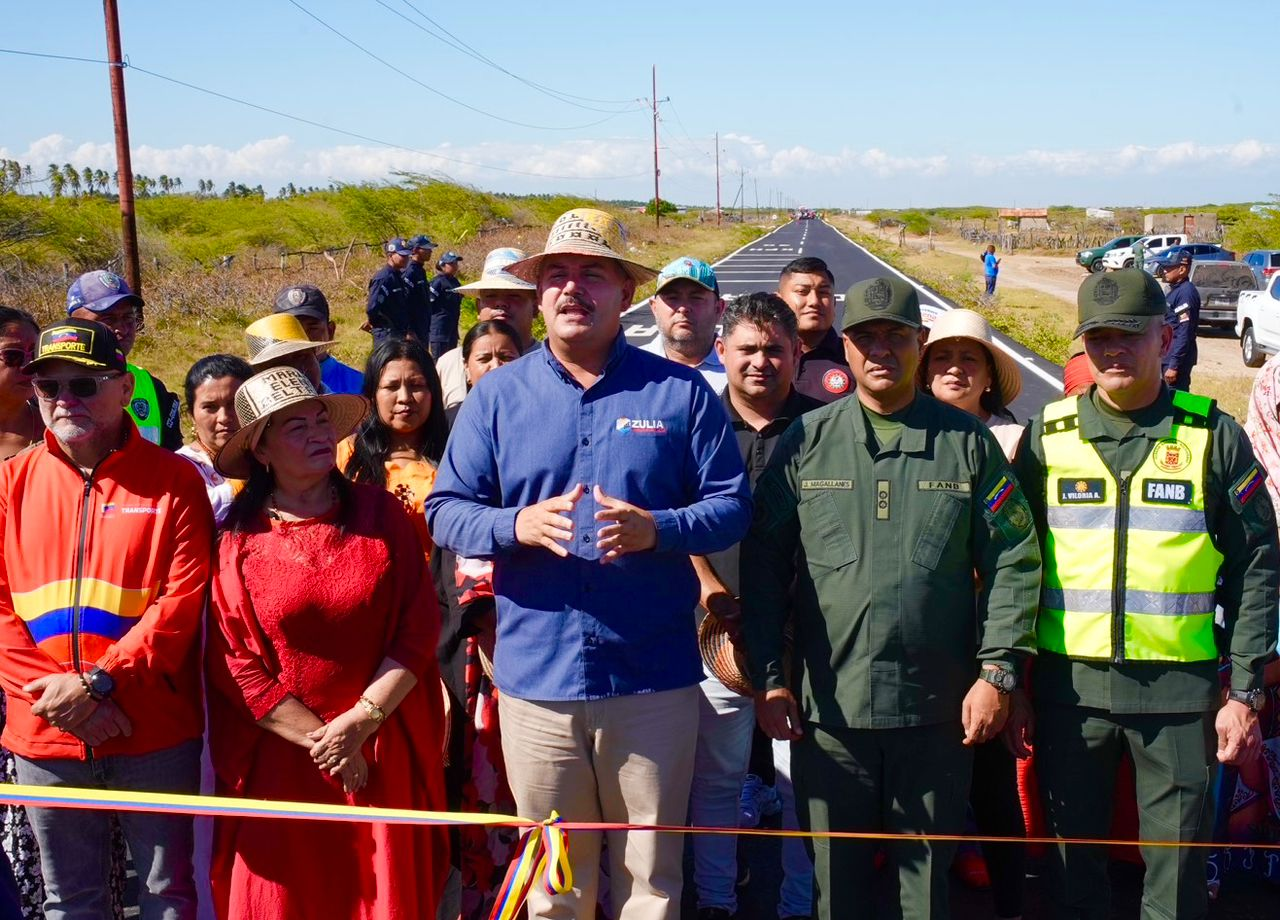 Junto al Presidente Nicolás Maduro: Gobernador Luis Caldera inaugura rehabilitación vial de la Troncal del Caribe en la Guajira