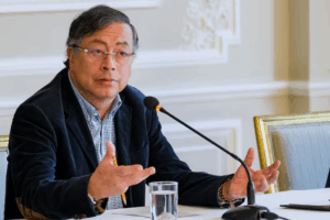 Colombia: Petro decreta aumento del salario mínimo del 23% para 2026, el más alto en tres décadas