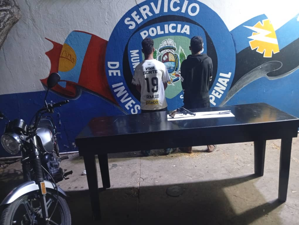 Polisur Arresta a Dos Ciudadanos por Robo