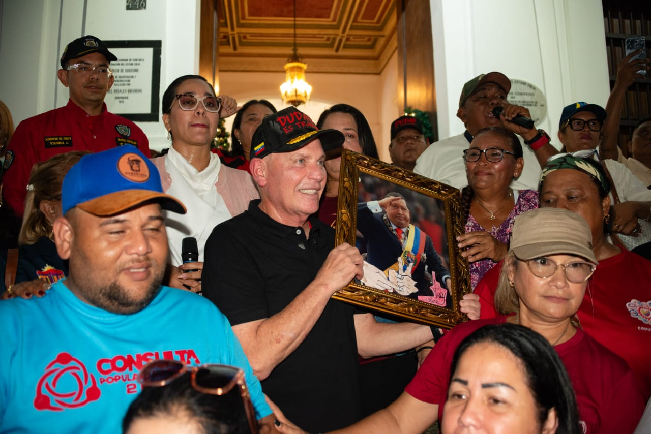 Di Martino: "Estamos alineados al Gobierno nacional para preservar hilo constitucional"