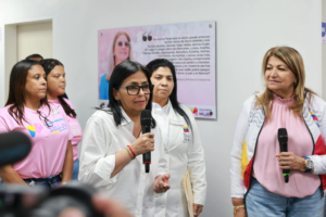 Delcy Rodríguez: debemos avanzar y recuperar al presidente Maduro