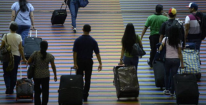 EEUU insta a sus ciudadanos a abandonar Venezuela ante posibles ataques de grupos armados