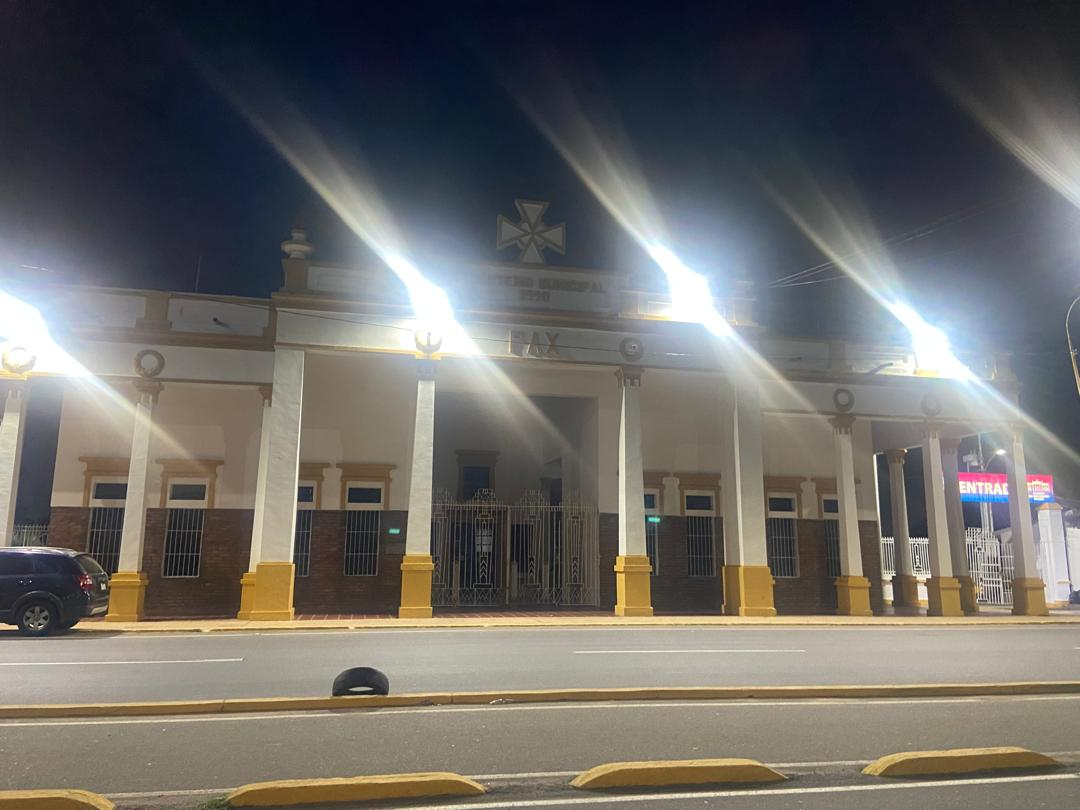 Alcaldía de Maracaibo mantiene la limpieza de los cementerios Corazón de Jesús y San José El Redondo