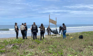 Hallan cinco cabezas humanas colgadas en una playa de Ecuador
