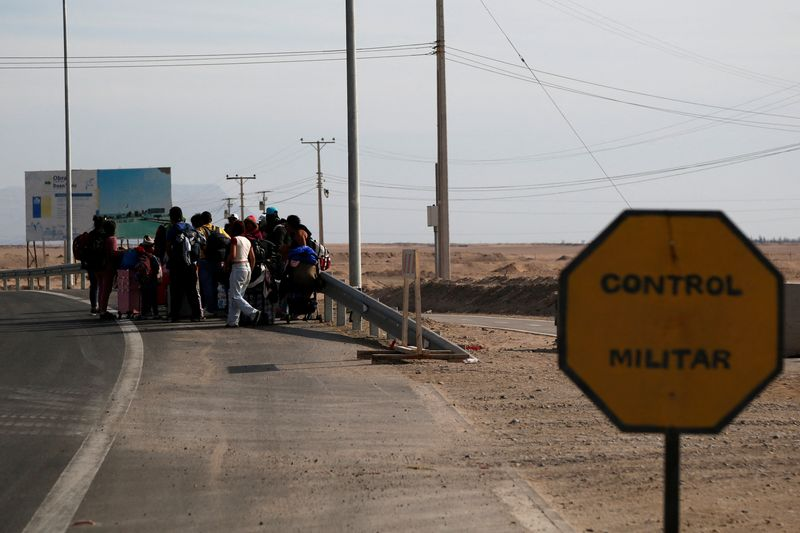 Perú descarta el corredor humanitario para migrantes venezolanos propuesto por el chileno Kast