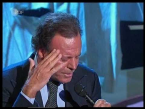 La Justicia en España investiga denuncias de abuso sexual de dos mujeres contra Julio Iglesias