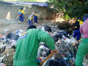 ¡Tramo 1ero de Mayo! Despejados 600 metros lineales de la Cañada Morillo por la Alcaldía marabina