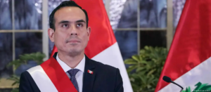 Investigan a presidente de Perú por tráfico de influencias