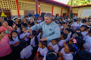 Gobernador Luis Caldera y Comuna El Sueño de Chávez entregan aulas rehabilitadas para 390 niños de Cabimas