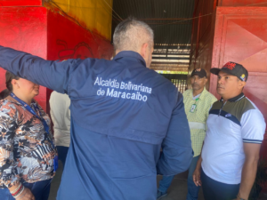 ¡Adjudicatarios a ponerse al día! Inmobiliaria Municipal inicia jornada en el Mercado Municipal Periférico Panamericano de La Limpia