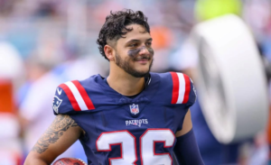 Andrés Borregales se convierte en el primer venezolano en jugar el Super Bowl