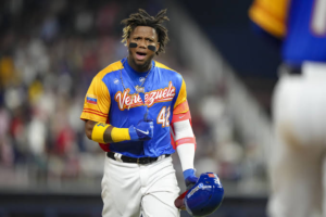 Se confirma a Ronal Acuña Jrb que jugará el clásico mundial con Venezuela