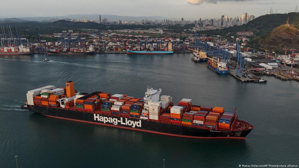 China adoptará "medidas" tras decisión sobre canal de Panamá