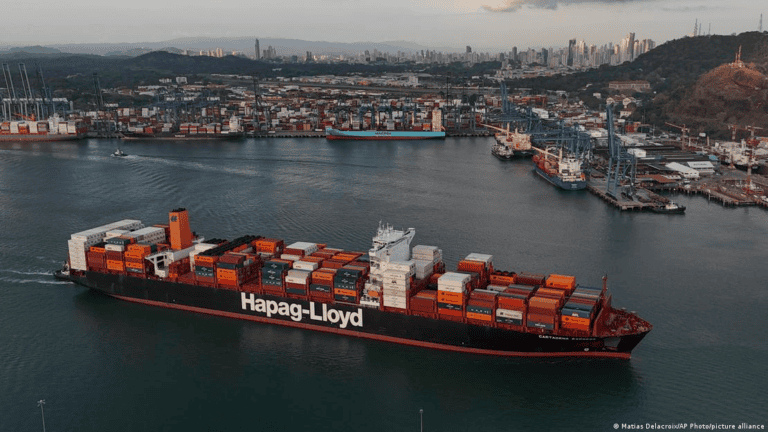 China adoptará "medidas" tras decisión sobre canal de Panamá