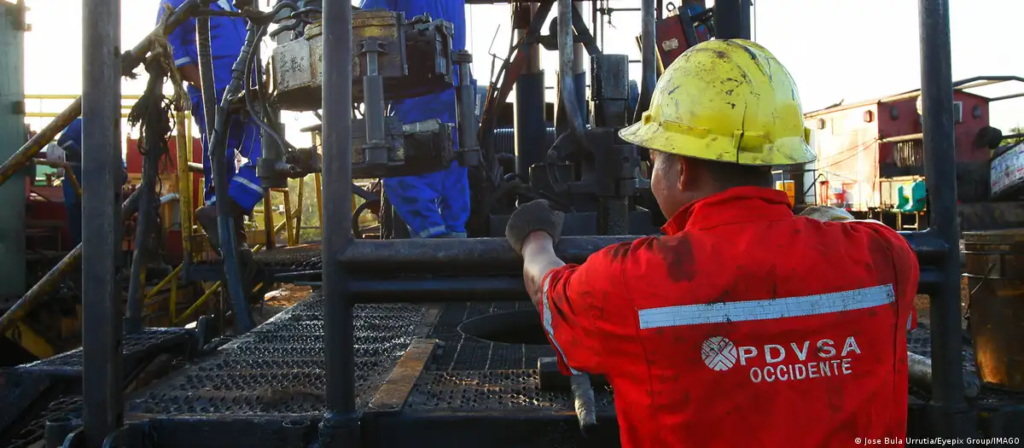 Gobierno de Donald Trump flexibiliza sanciones a sector petrolero venezolano