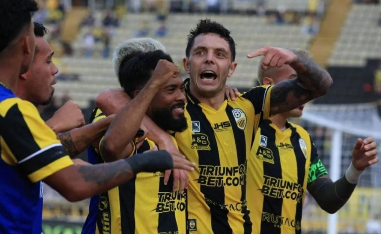 Táchira FC inicia la temporada del futbol venezolano ganando