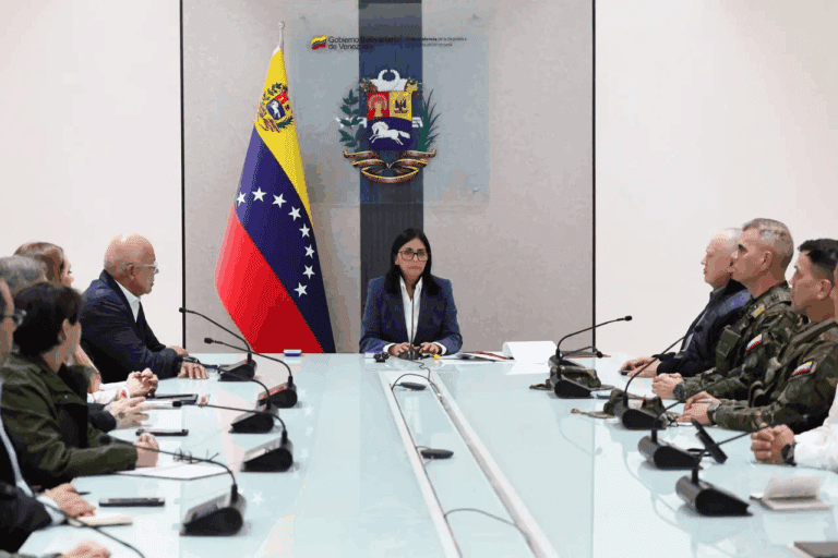 Delcy Rodríguez: hay un solo presidente y es Nicolás Maduro