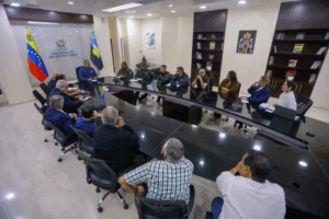 Gobernador Caldera junto a la Fanb garantiza la paz y la actividad económica en el Zulia