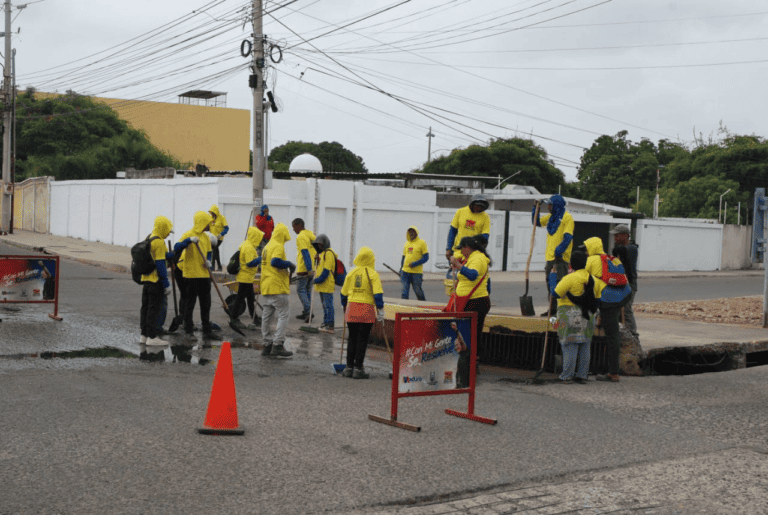 ¡Parroquia Raúl Leoni! Corredor vial La Rotaria-Modines saneado por Alcaldía de Maracaibo