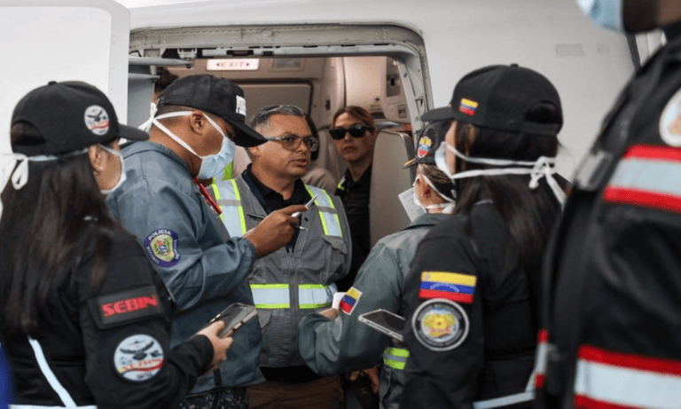 Regresan de EEUU a 120 venezolanos deportados