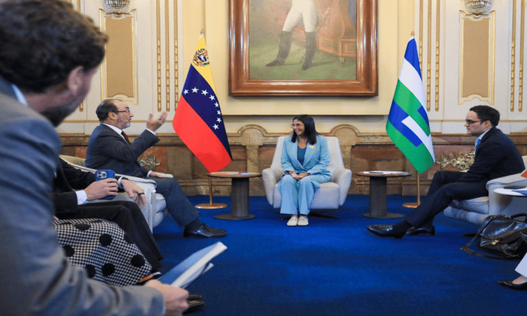 ¡Para fortalecer alianzas! Delcy Rodríguez lidera reunión con el Presidente de la CAF