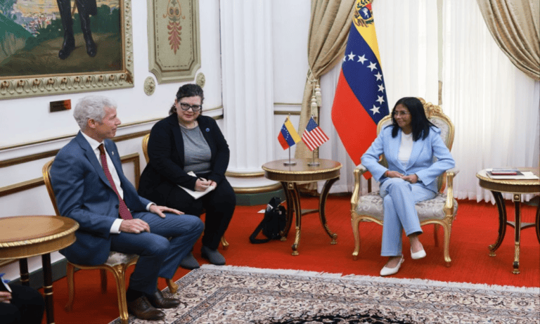 Secretario de Energía Chris Wright: embargo a crudo venezolano "esencialmente terminó"