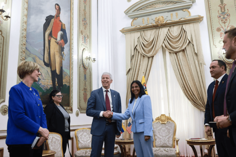 Venezuela y EEUU revisan agenda conjunta en materia energética