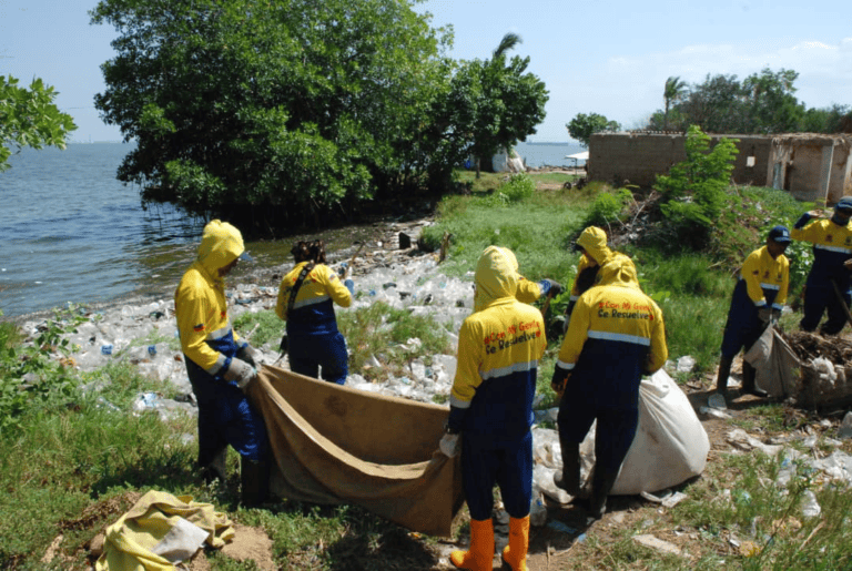 ¡Espacios turísticos limpios! Alcaldía de Maracaibo continúa operativos de saneamiento en Santa Rosa de Agua y Capitán Chico