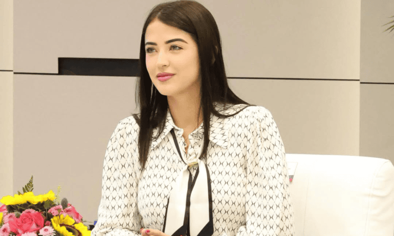 Daniella Cabello asume el ministerio de Turismo