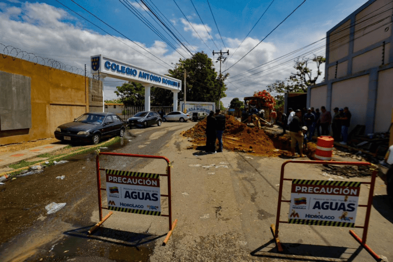 Gobernación del Zulia e Hidrolago inician sustitución de colectores en el sector Los Pescadores de Maracaibo