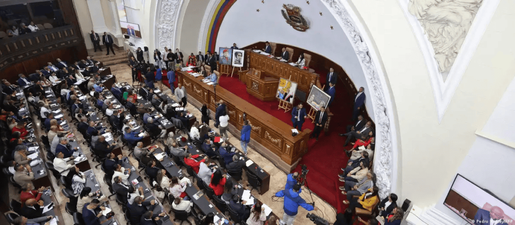 "Hay que saber pedir perdón" Asamblea Nacional aprueba la ley de amnistía y Delcy Rodríguez la promulga de inmediato