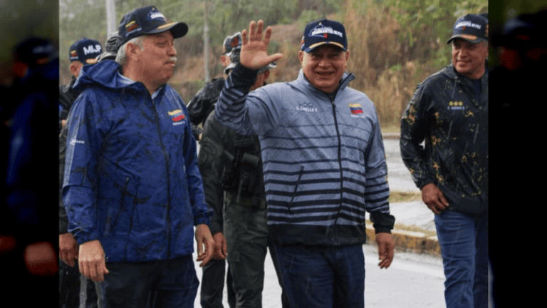 ¡No descansaremos hasta que vuelvan!: Cabello confirma visita consular a Maduro y Cilia en Nueva York