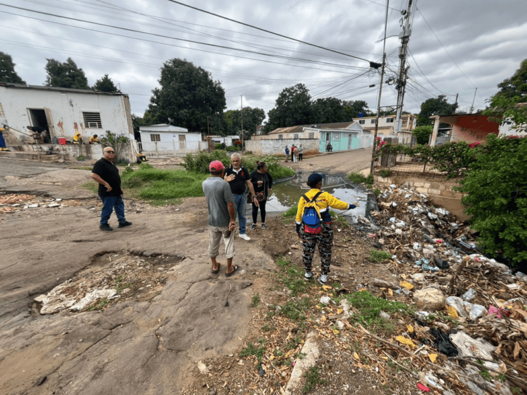 ¡Comunidad atendida! Tras 18 años de calamidades, Alcaldía de Maracaibo llega al sector Corea en la parroquia Cristo de Aranza