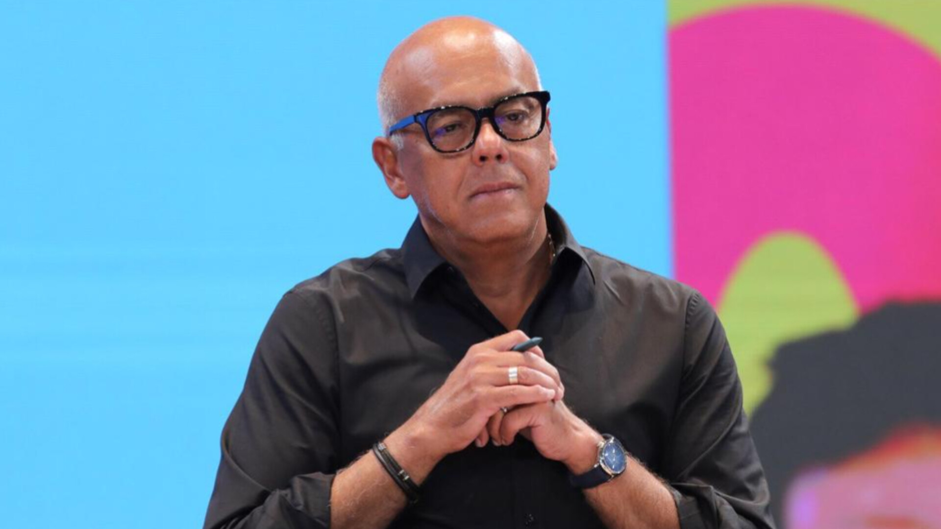 Jorge Rodríguez pide a la oposición colocar su granito de arena para construir la paz del país