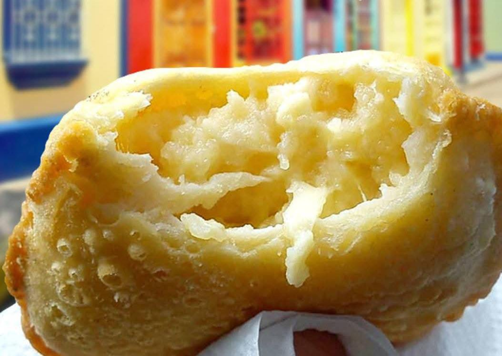 ¡5 negocios optan por el título! En Maracaibo eligen el mejor pastelito de papa con queso