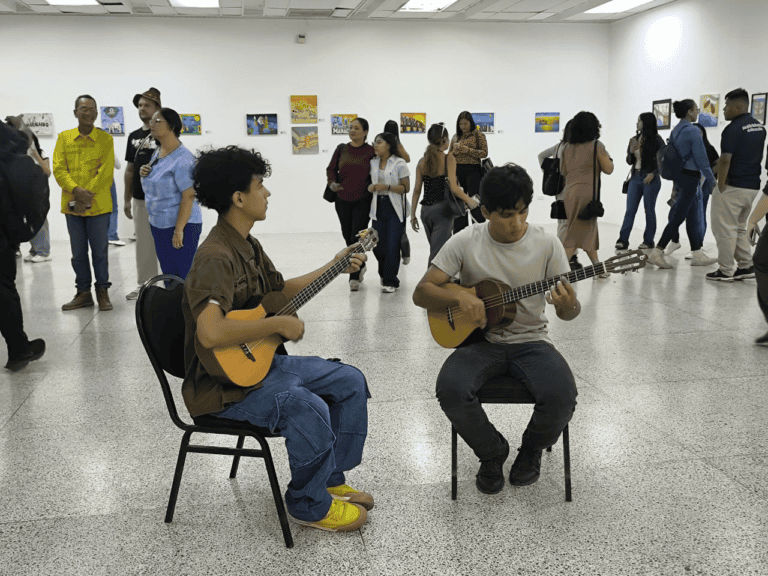 ¡Alcaldía apoyando a los jóvenes artistas! Exposición Colectiva “Juventud en Movimiento: memoria y transformación”
