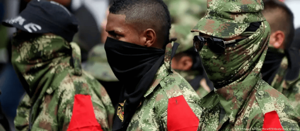 El Ejército de Liberación Nacional anunció un cese al fuego unilateral para las próximas elecciones en Colombia