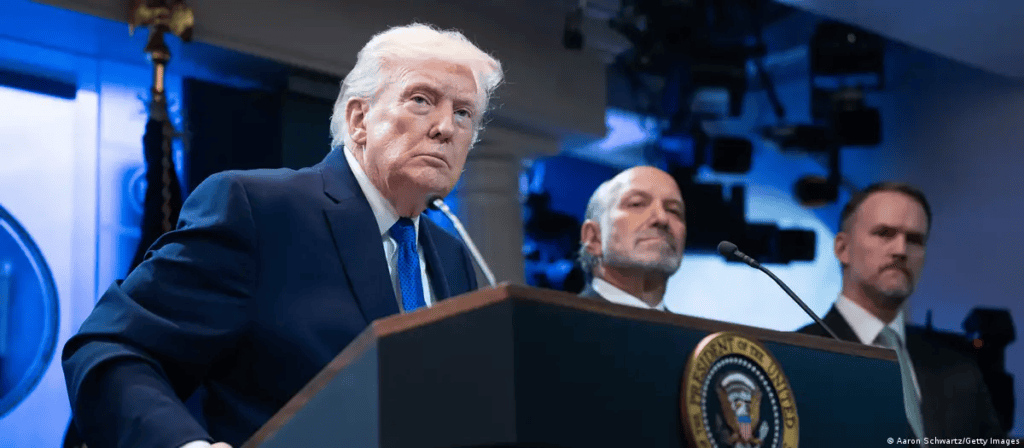Estados Unidos empezó a aplicar este martes un nuevo arancel global a las importaciones