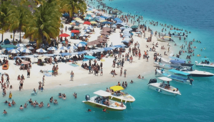 Delcy Rodríguez descarta cierre del Parque Nacional Morrocoy