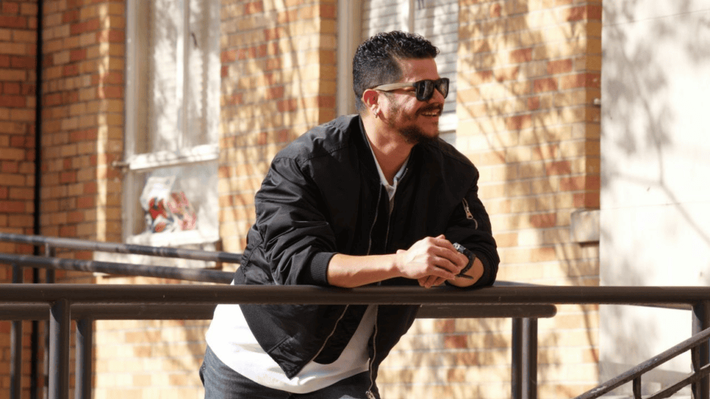 Kenny Romero trasciende el legado de la gaita con el estreno de su balada "Barquito de Papel"