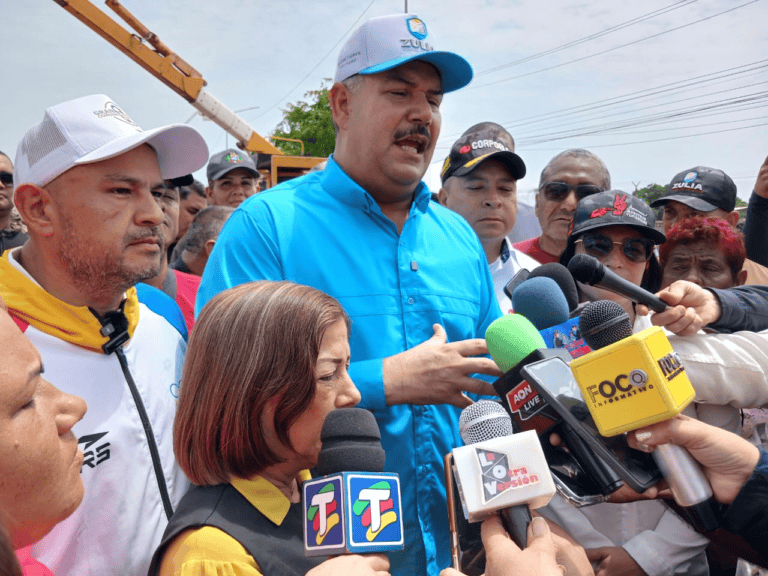 Luis Caldera comprometido con el Plan de Iluminación en el Estado