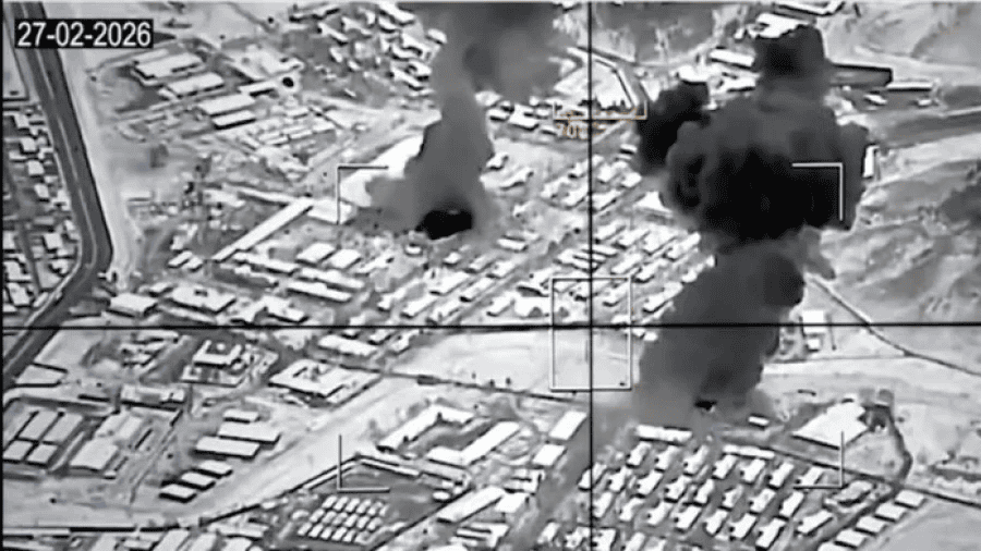 Pakistán bombardea Afganistán y declara "guerra abierta"