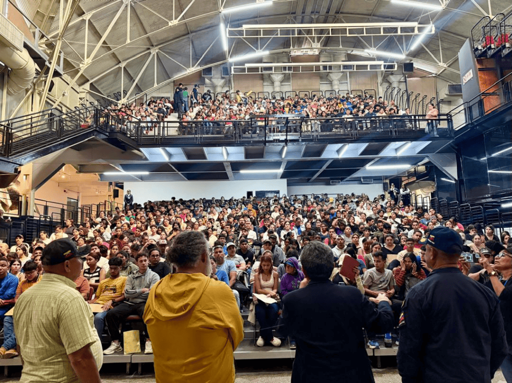 Con más de 12 mil censados Gobernación del Zulia continúa exitoso censo de becas Fundalossasa