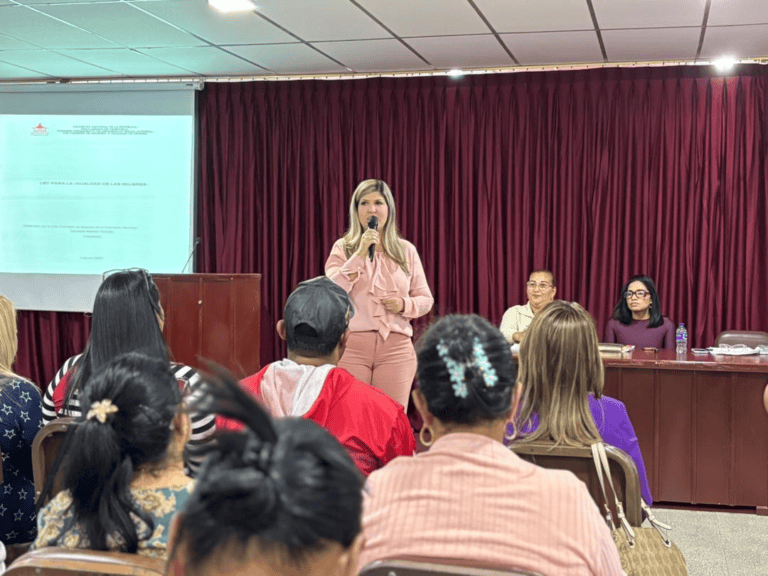 Primera dama del Zulia participa en consulta pública de la Ley Orgánica para la Igualdad de las Mujeres