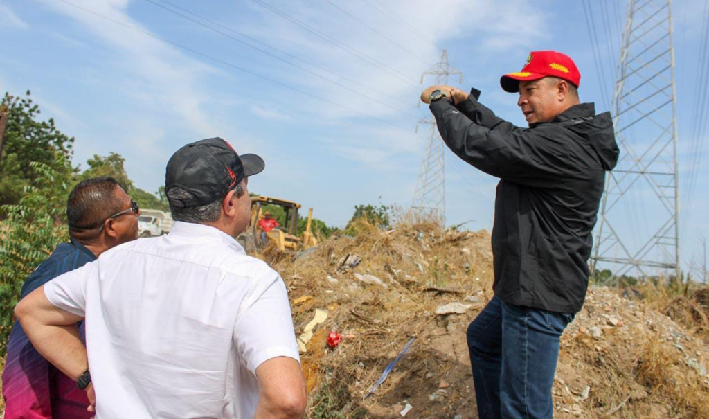 Alcaldía de Maracaibo inició mantenimiento preventivo en líneas de transmisión eléctrica