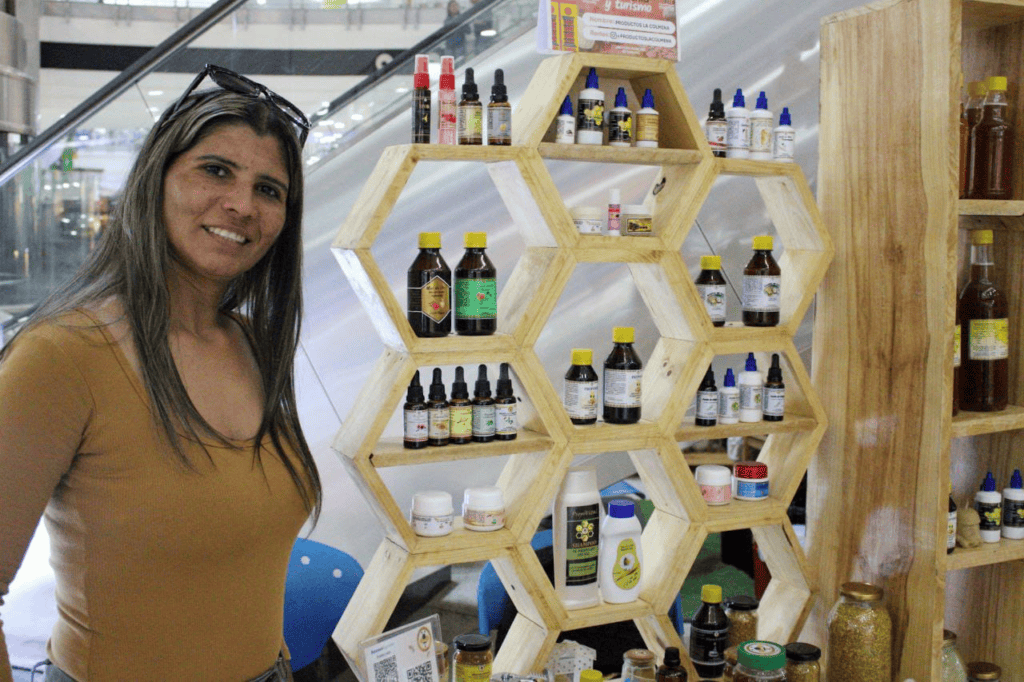 ¡4ta feria artesanal En Maracaibo se produce miel con calidad de exportación