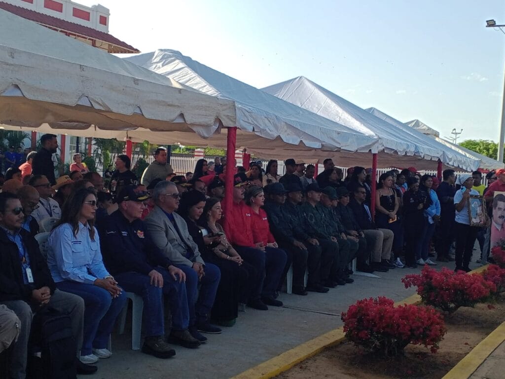 En el 13 aniversario de la siembra de Hugo Chávez