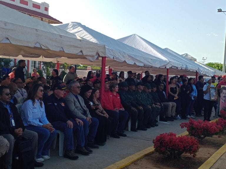 En el 13 aniversario de la siembra de Hugo Chávez