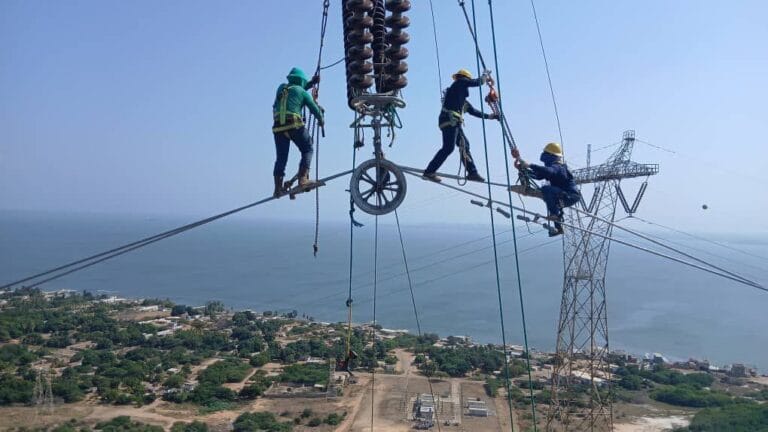 Refuerzan sistema eléctrico zuliano con trabajos en Línea Tablazo – Cuatricentenario
